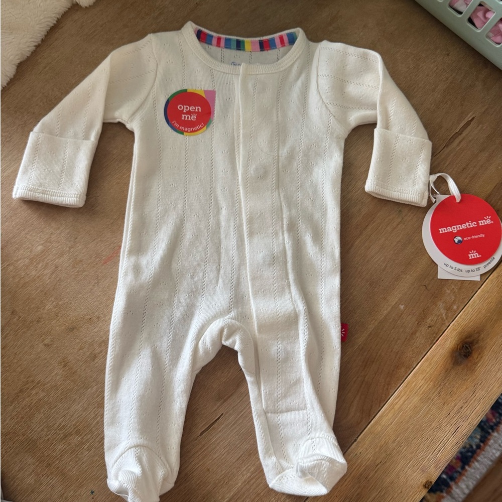 MagneticMe White Pointelle Footie, premie NWT